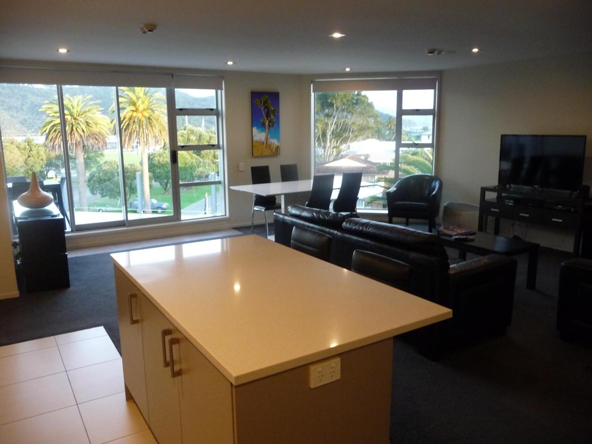 Esplanade Apartments Whitianga Exteriör bild