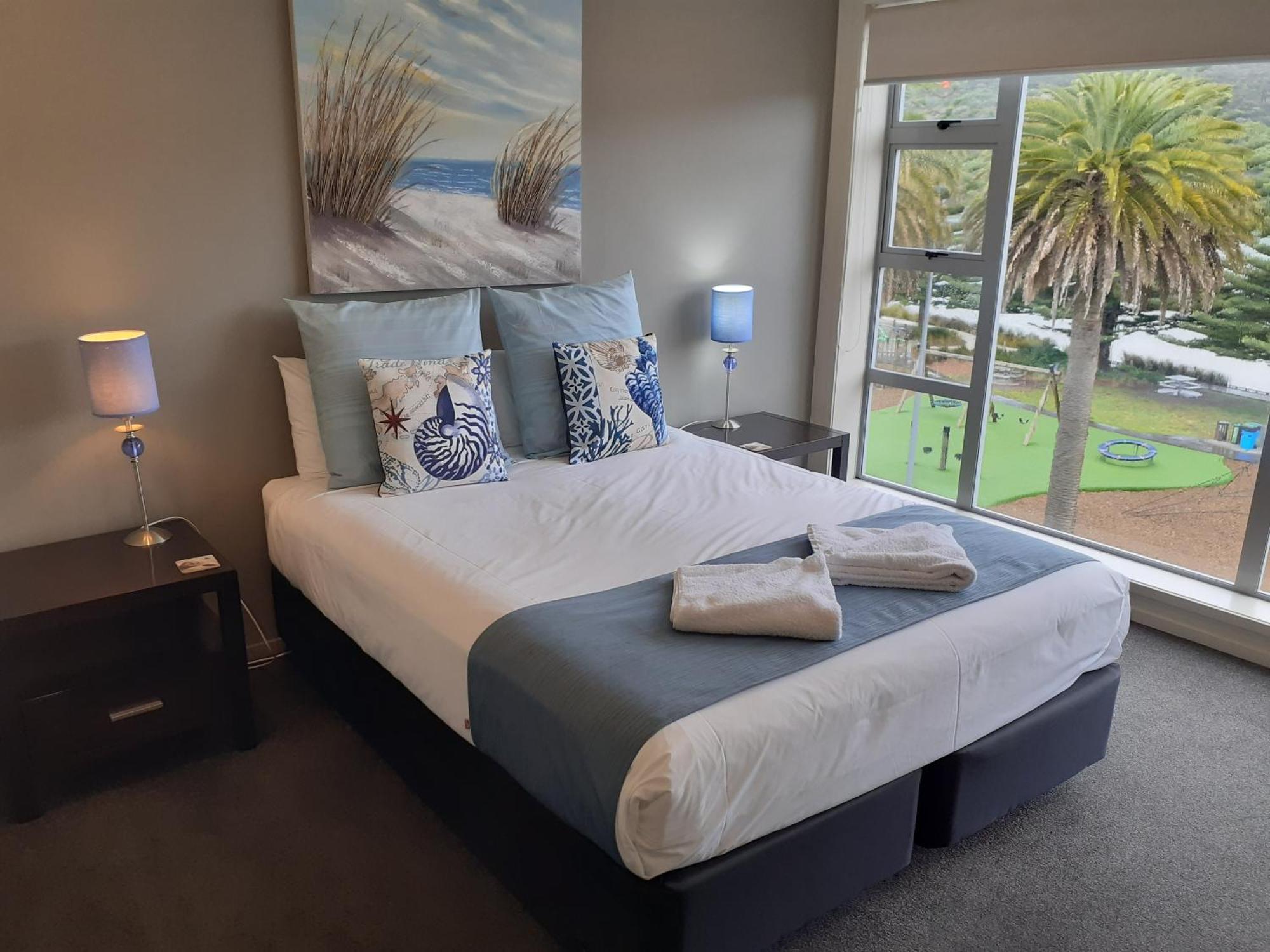 Esplanade Apartments Whitianga Exteriör bild